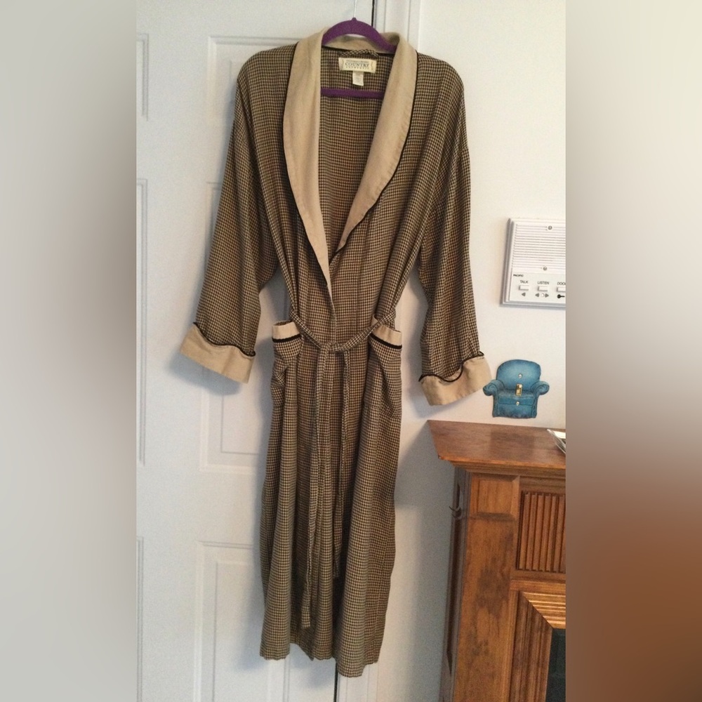 Vintage Victoria’s Secret Long Robe - Picture 3 of 9